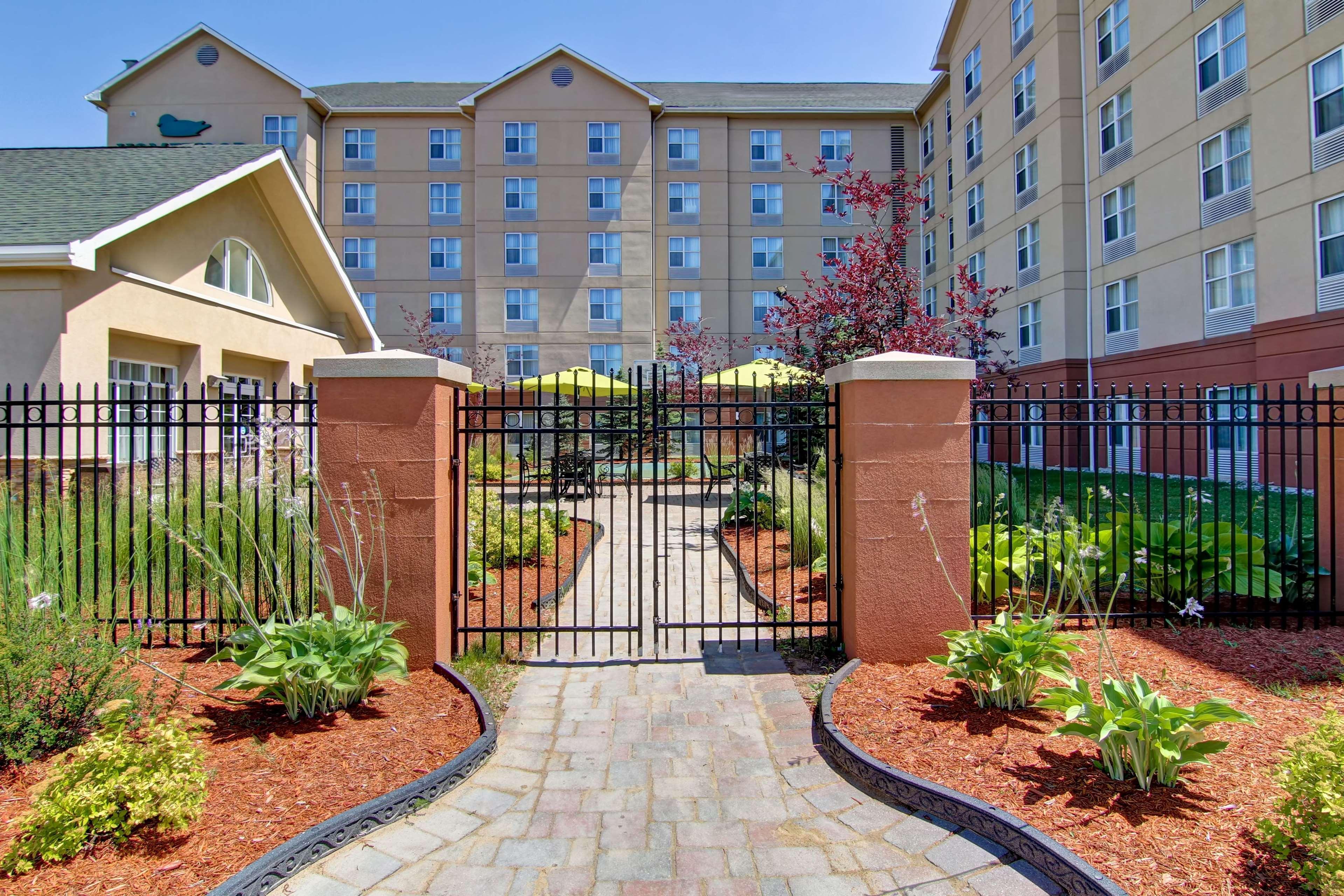 Homewood Suites By Hilton Toronto Mississauga Eksteriør bilde